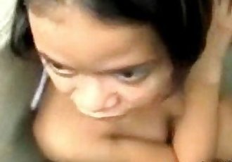 सुंदर एशियाई लड़की चूसना पर कुछ लंड - 5 मिन