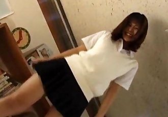 Eri Ueno içinde seksi üniforma berbat horoz üzerinde boksörler Kadar alır Cum - 10 min