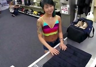 Asiatico petite Babe dà mano massaggio e Extra scopata servizio 6 min