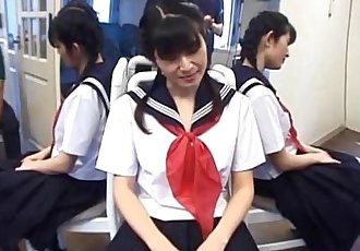 青少年 Kazuha 喜欢 手淫 在 学校 8 min