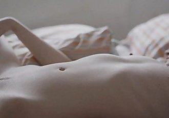 Tschechische Vagina in die Bett masturbating! Kommen zu Masturbieren Mit her! 42 min hd