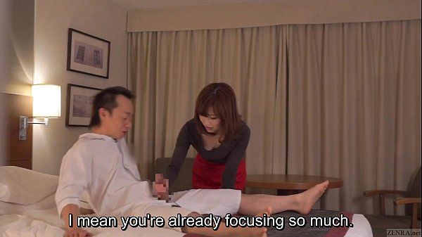 Ondertiteld Cfnm japans Hotel milf massage leidt naar handjob hd