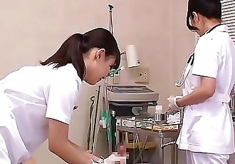 ภาษาญี่ปุ่น พยาบาล เอา สนใจ ของ คนป่วย 20 มิน ล้องที่มีความคมชัดสูงนะ