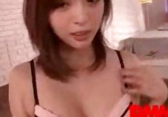 Namiki Yu è un poco giapponese Cazzo slut 6 min