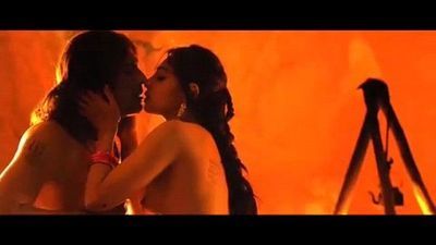 radhika apte Scene bollywood uitgedroogde film 2 min