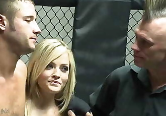 MMA lutte Cage baise Avec blonde pornstar Alexis texas 7 min 1080p