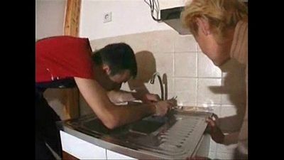He was supposed to fix the sink... - 9 min