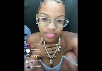 instagram thot “rozay molly” zeigen Titten und pussy auf live