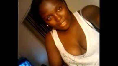 Angolana se mostrando angolan teen exposing herself - 59 sec