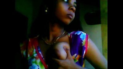 Indian Hot Cute one side boobs by Desi bhabhi - Wowmoyback - 55 sec