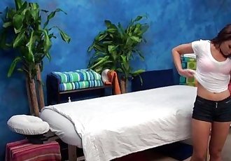 Schattig Brunette tiener kut en kont massage Harde Neuken