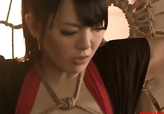 Asya Dev göğüsleri teen ile geleneksel Elbise mücadele xxxcam.ml 9 min