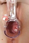 Европейский Детка мастурбирует ее туго киска в Гинекология Доктор кабинет