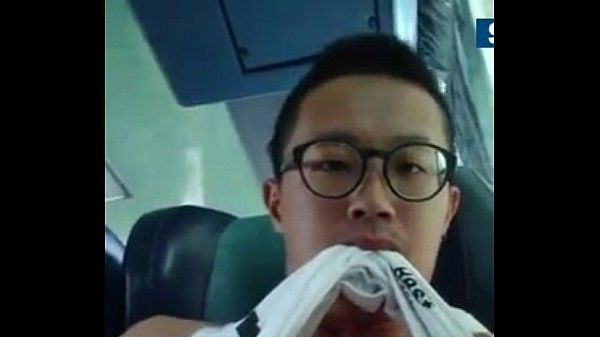 SPECSADDICTED taiwan cara masturbando fora no Ônibus
