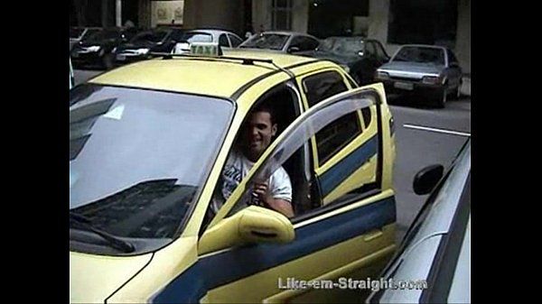 Americando mamando no pau do taxista hÃ©tero â€“ Brasileiro