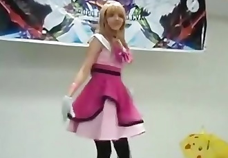 Samuschuu CutiepieSamus Hot Dori Dori dance Serena cosplay Pokemon