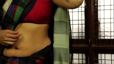 quente indiana dona de casa seduzindo Romance com próximo mallumasalamovies 13 min