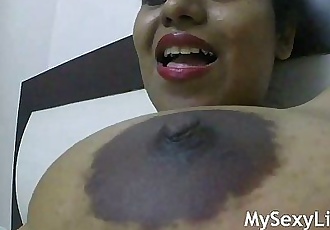 सींग का बना हुआ लिली बड़े भारतीय स्तन निचोड़ा hd