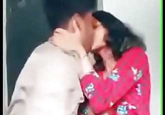 người da đỏ đôi tình nhân Hấp dẫn nhất hôn từng 45 giây