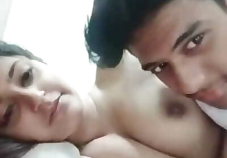 Cute Bangladeshi Couple boobs pressing with clear Bangla audio