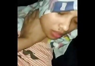 Desi Indian Muslim Hijab teen girl fucking with boyfriend on valentine
