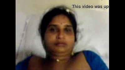 Andhra Aunty - 2 min
