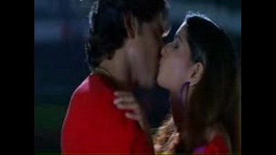 جنوب الهندي الممثلة سخونة قبلة المشهد 30 ثانية