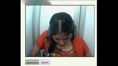 Desi Fille montrant Seins et chatte sur webcam dans Un netcafe 8 min