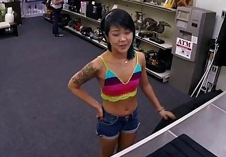 Asian massages with a happy ending - XXX Pawn - 7 min HD