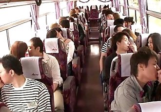 japoński nastolatek trójkąt Akcja dzieci na A Autobus 8 min w HD