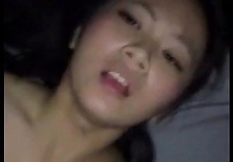 आश्चर्यजनक चीनी लड़की चूत में वीर्य 58 एसईसी